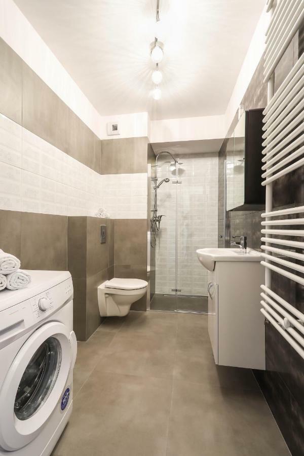 Darna Apartamenty Avena 4 Poznań Esterno foto