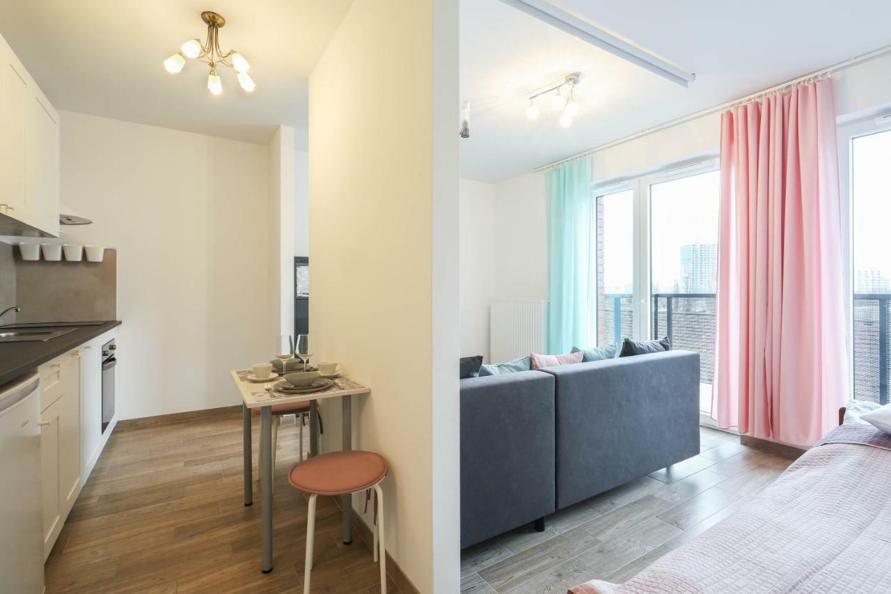 Darna Apartamenty Avena 4 Poznań Esterno foto